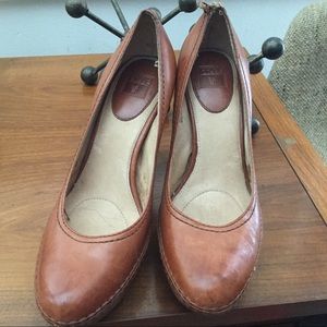 Frye Anna pump heels